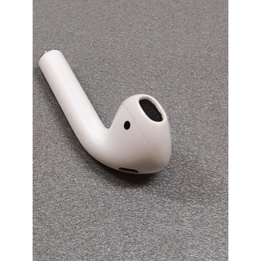 Apple AirPods 1st Gen Left Earbud Only Replacement White A1523 Wireless L Side